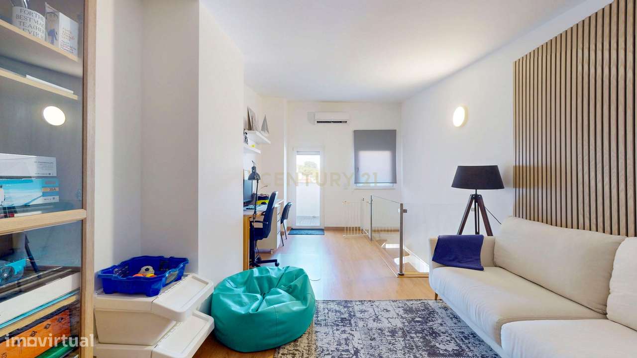 Apartamento T2+1 Exclusivo com Mezanine - onde a tranquilidade e acess-28