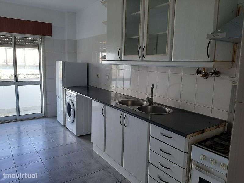 Apartamento T3 em Mem Martins - Grande imagem: 4/18