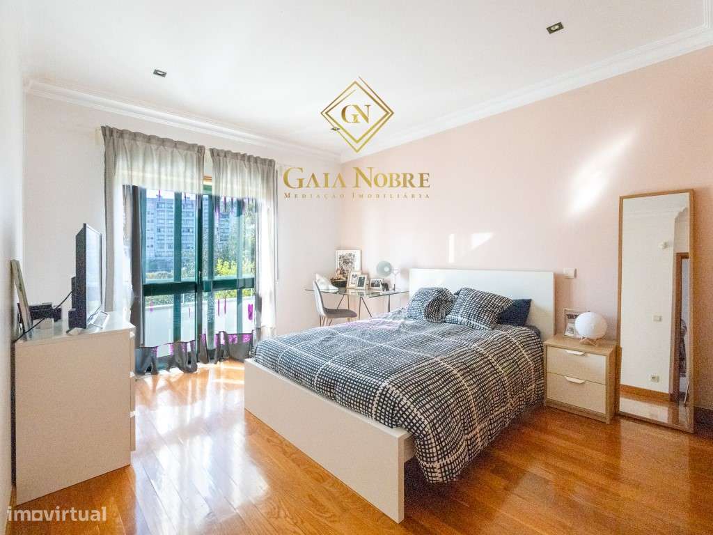 Moradia T4 em Vilar do Paraíso-13