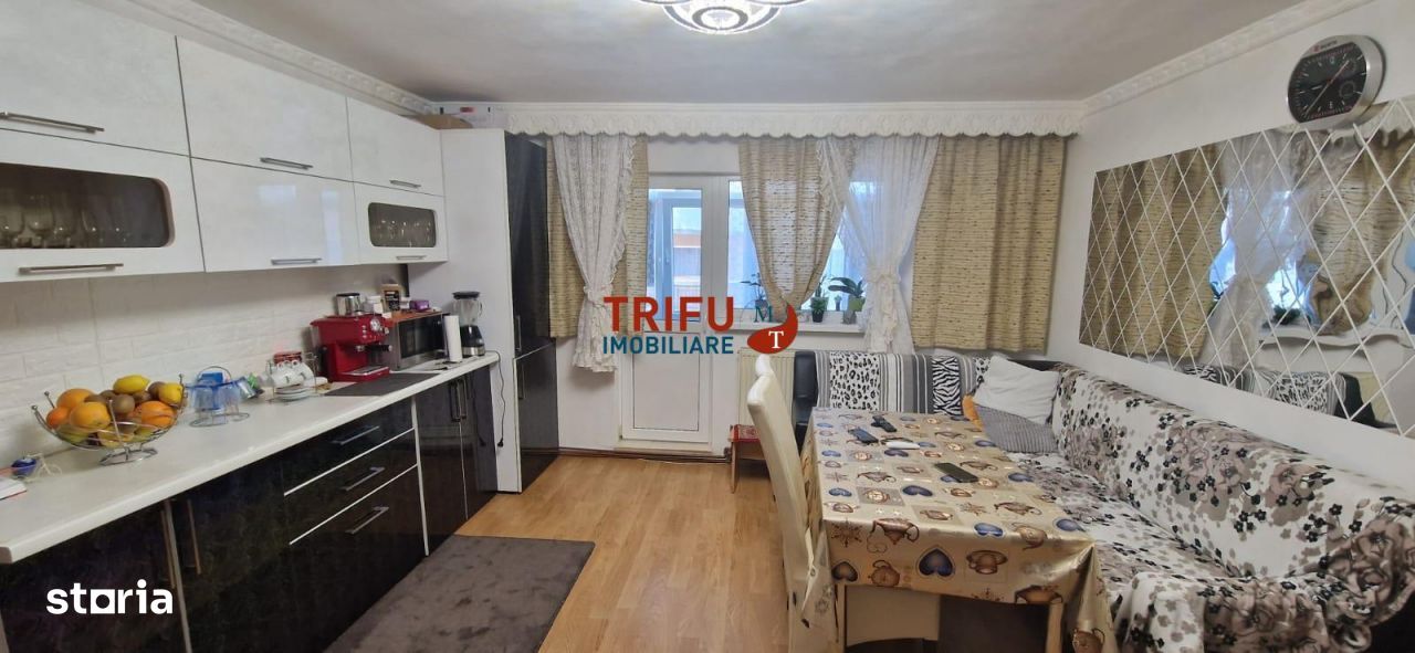 Apartament de vanzare 2 camere Cetate