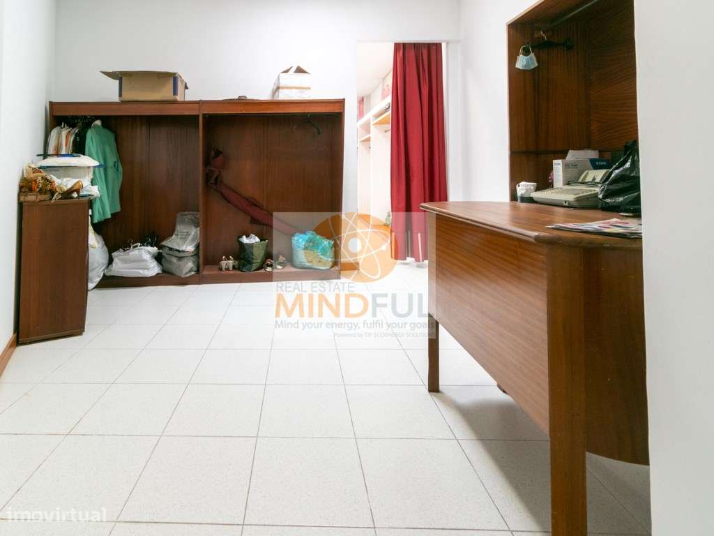 Venda ou Arrendamento de Loja Excelente Perto da Câmara de Gondomar-8