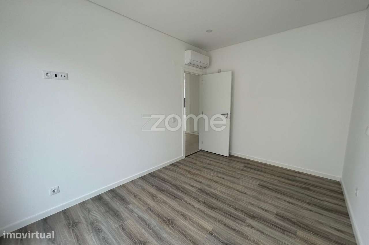 Moradia T4 Térrea em lote de 527m2 - Azeitão-12