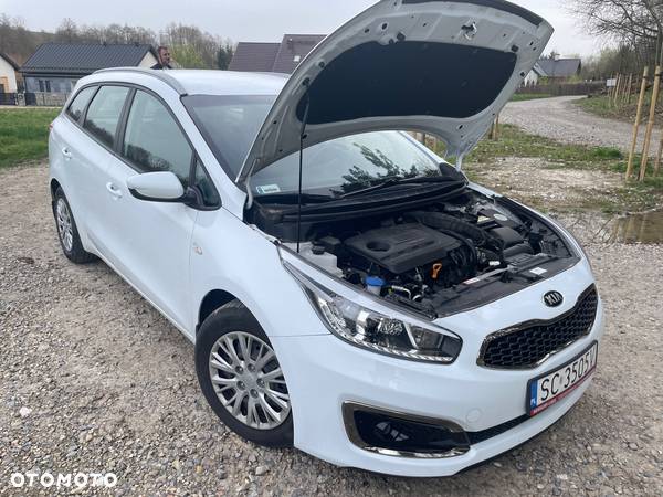 Kia Ceed - 9