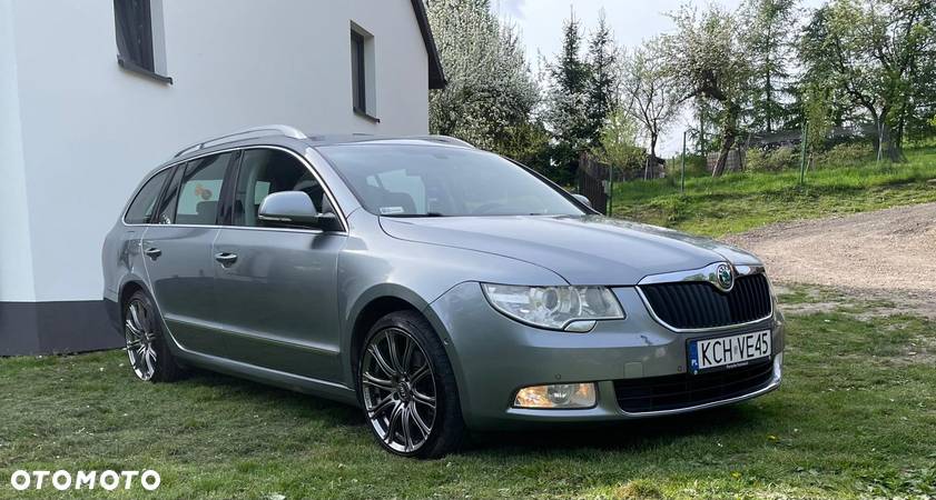 Skoda Superb 2.0 TDI Ambition DSG - 6