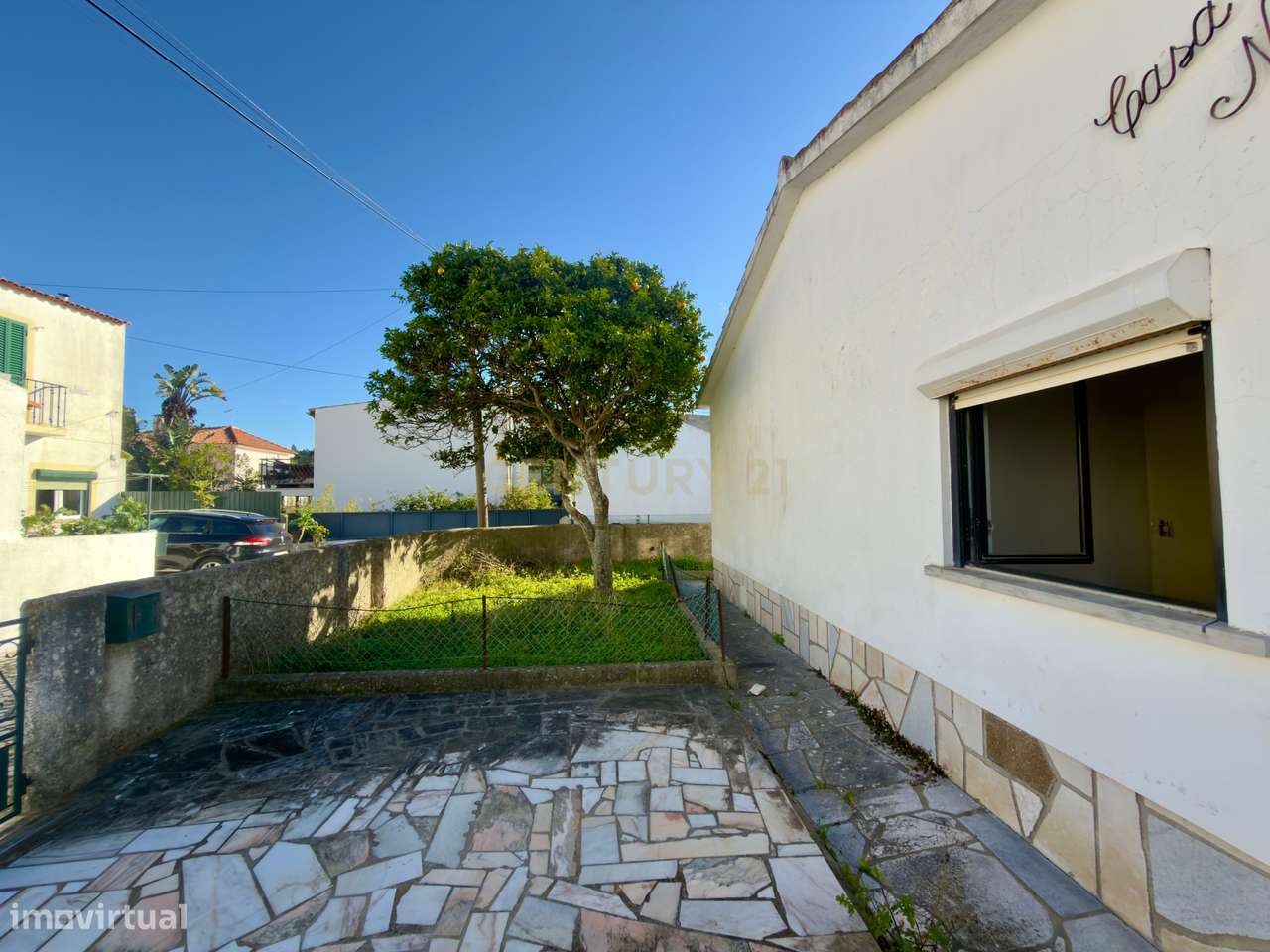 A Oportunidade Perfeita para Criar a Casa dos Seus Sonhos em Janes, Al-23