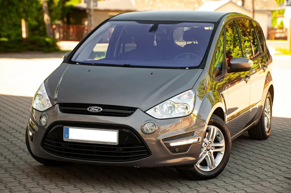 Ford S-Max I 2.0 TDCi DPF Ambiente 2012