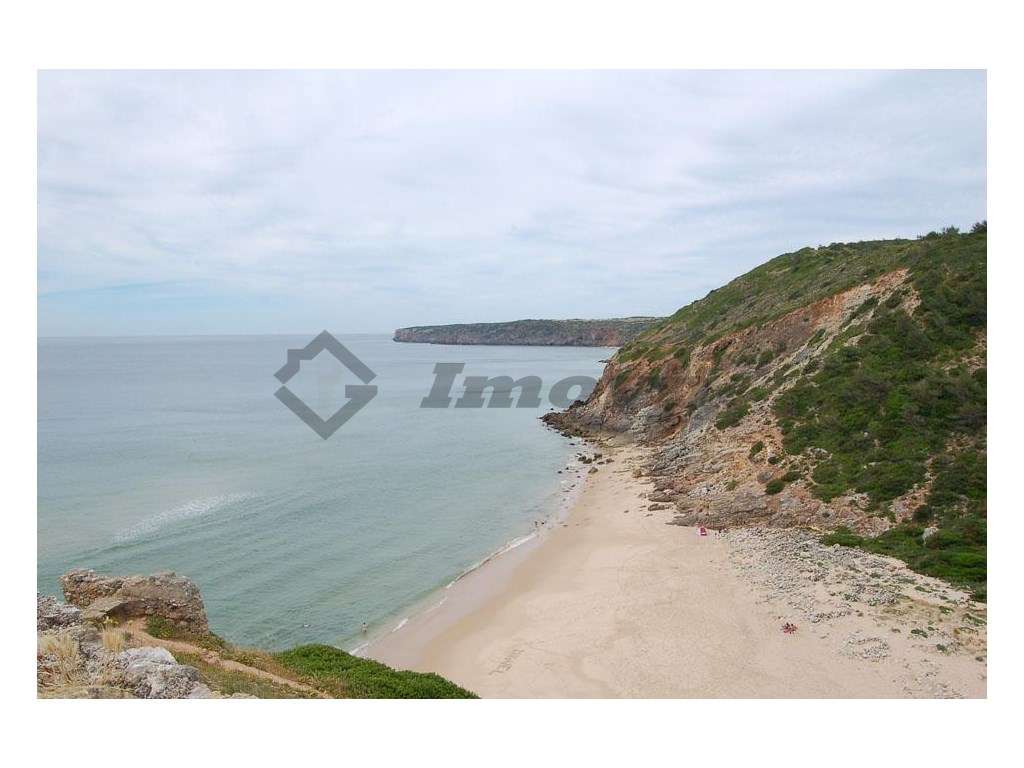 Moradia T3 com amplo terreno a 1,5 km da praia, Vila do Bispo-35