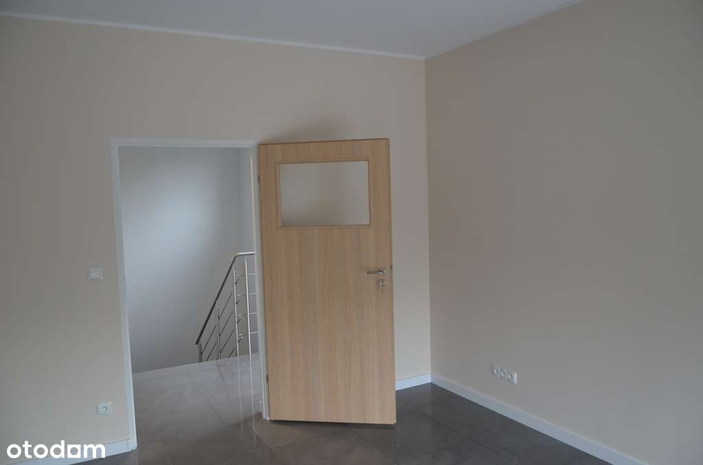 Budynek usługowo-mieszkalny z garażem - Pełny obrazek: 3/13