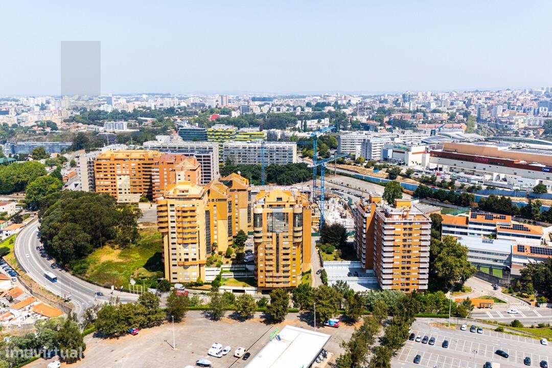 T2 Remodelado com 97 m2 e Garagem | Jardins da Arrábida-28