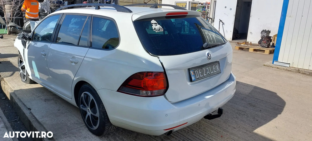 Dezmembrari Volkswagen Golf 6 Combi 1.6 TDI CAY - 1