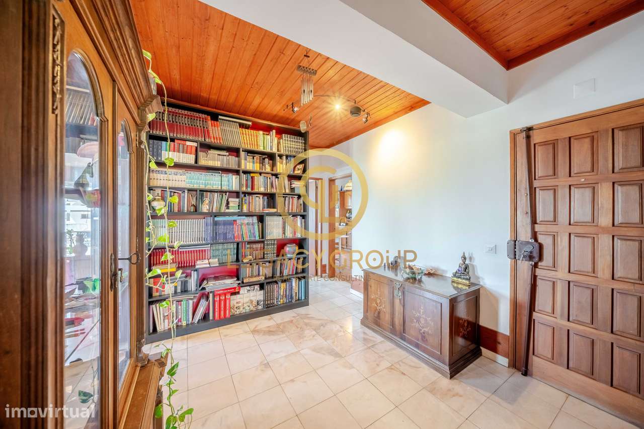 Apartamento T3 com Vista Mar no Centro de Loulé - Grande imagem: 5/19