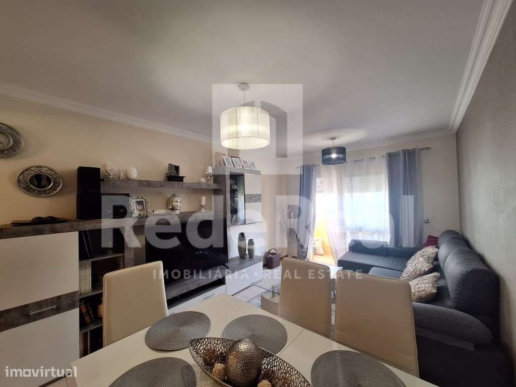 T3 Duplex Renovado no 2º Andar (Sem Elevador) - Pronto a Habitar - Grande imagem: 4/19