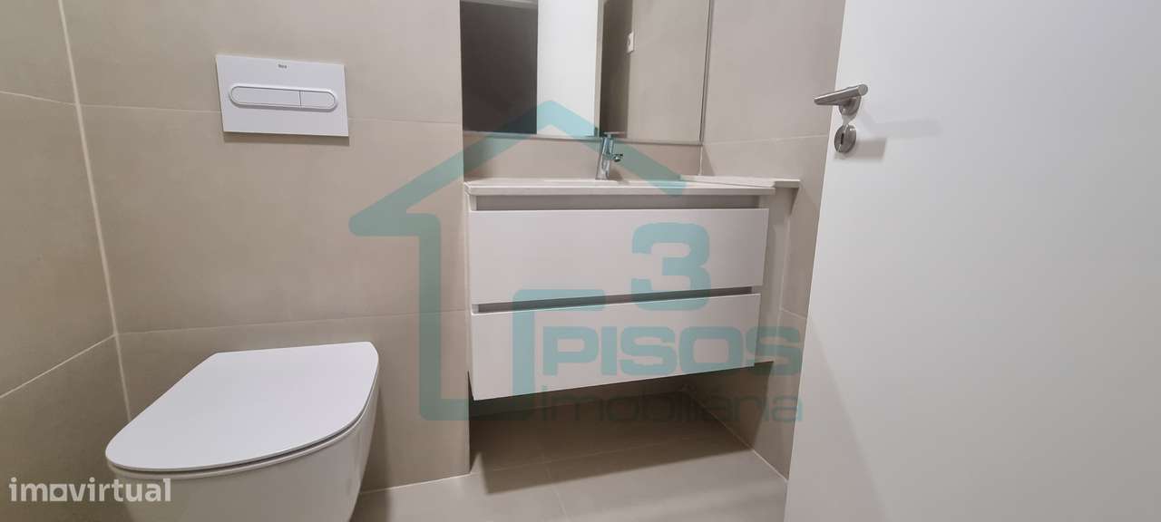 Moradia V4+1 com piscina - Costa da Caparica - Almada-35