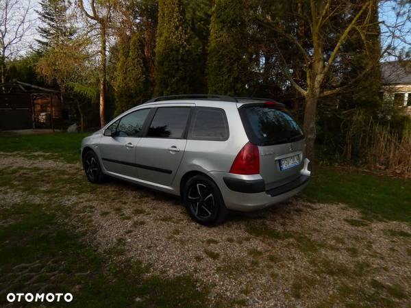 Peugeot 307 1.6 XT Premium - 6