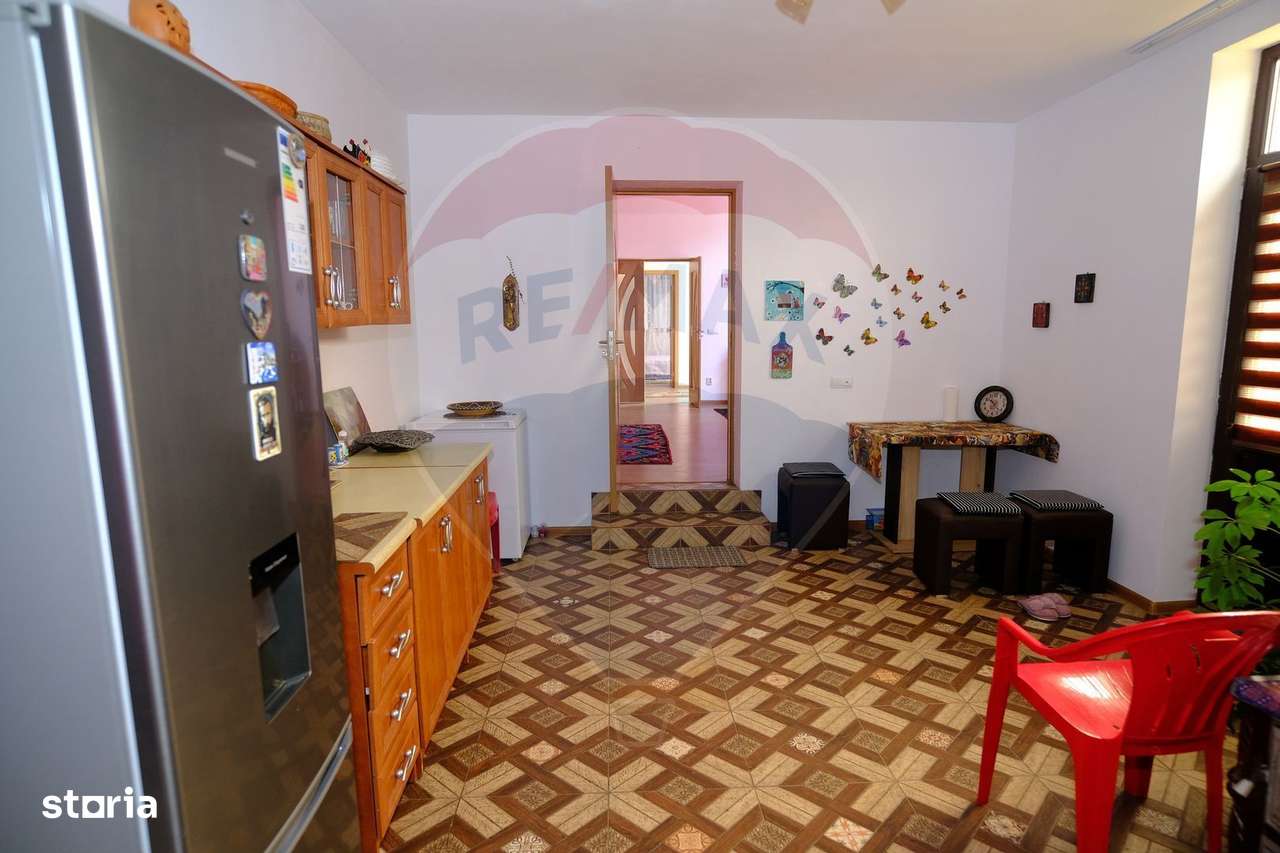 Casa renovata, mobilata si utilata, livada, Lita!-8