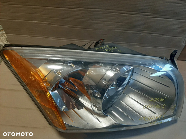 Lampa Chrysler Dodge Caliber prawa - 6