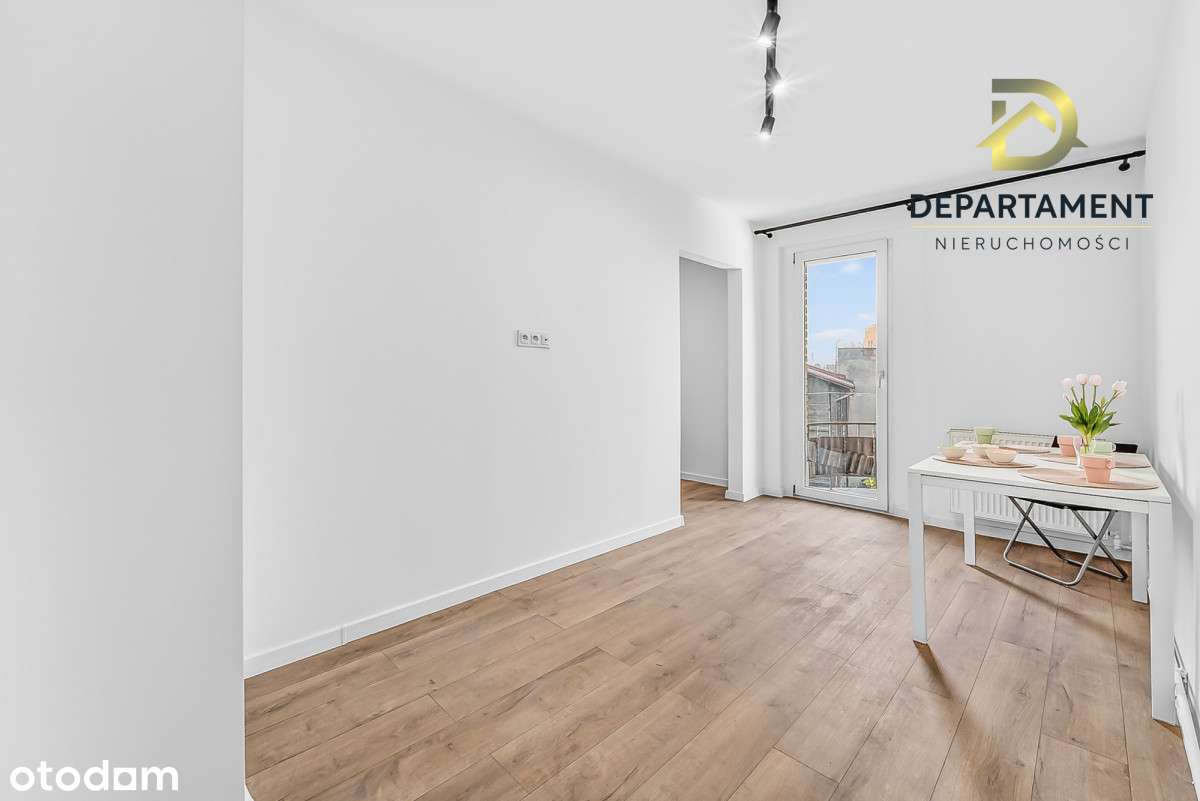 4 pokojowe mieszkanie Centrum z balkonem-4