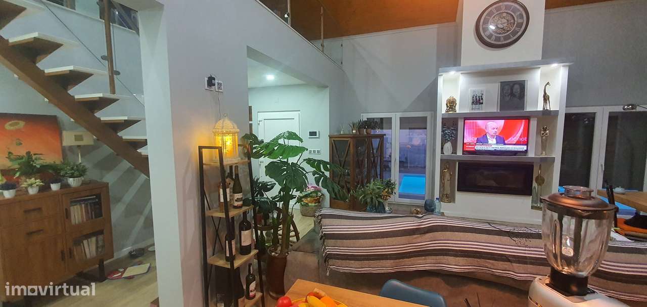 Lindíssima Moradia térrea independente Lote 580m2 Piscina Anexo Parque-24