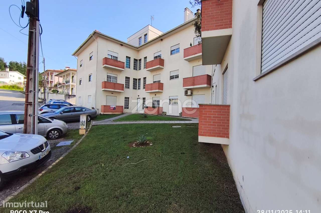 T2 renovado em Avelãs de Caminho - Grande imagem: 2/15