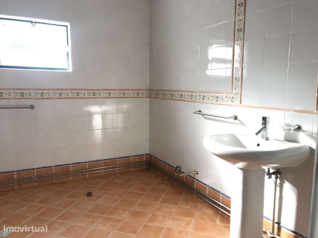 Moradia T7 com elevador-16