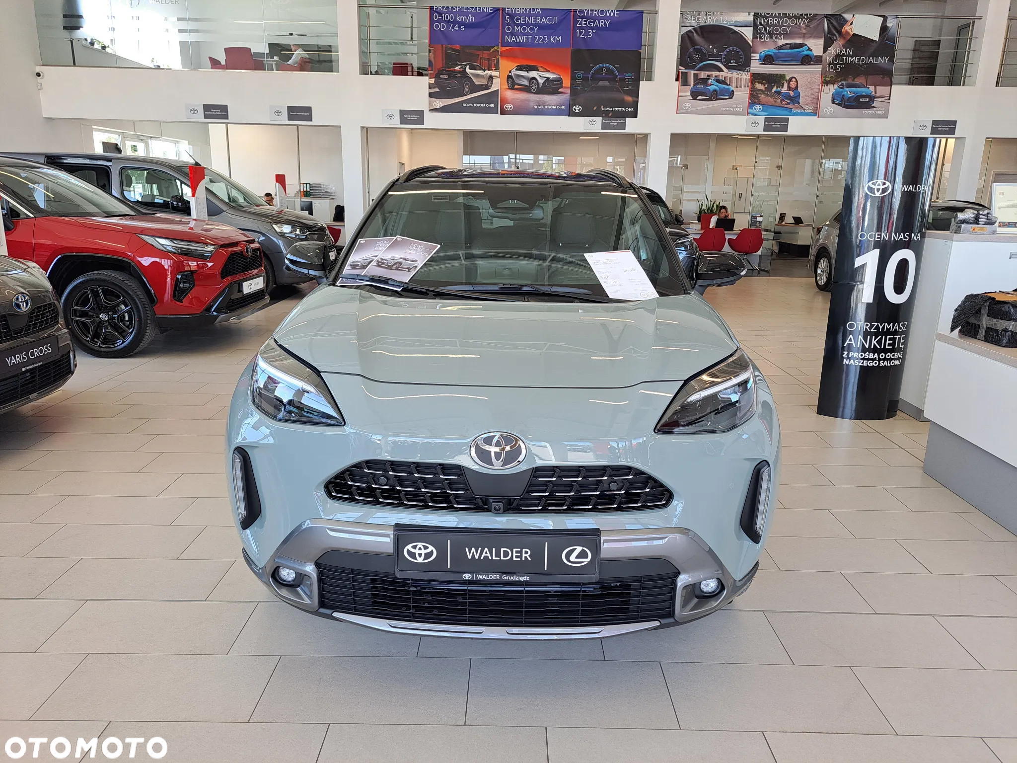 Toyota Yaris Cross Hybrid 1.5 Premiere Edition - 2