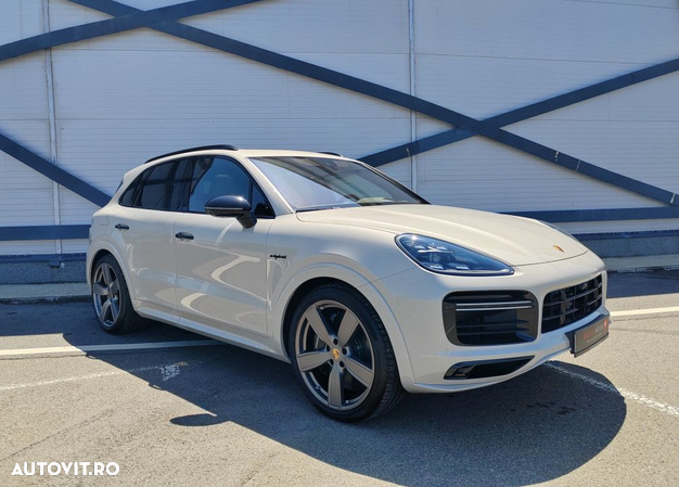 Porsche Cayenne - 2