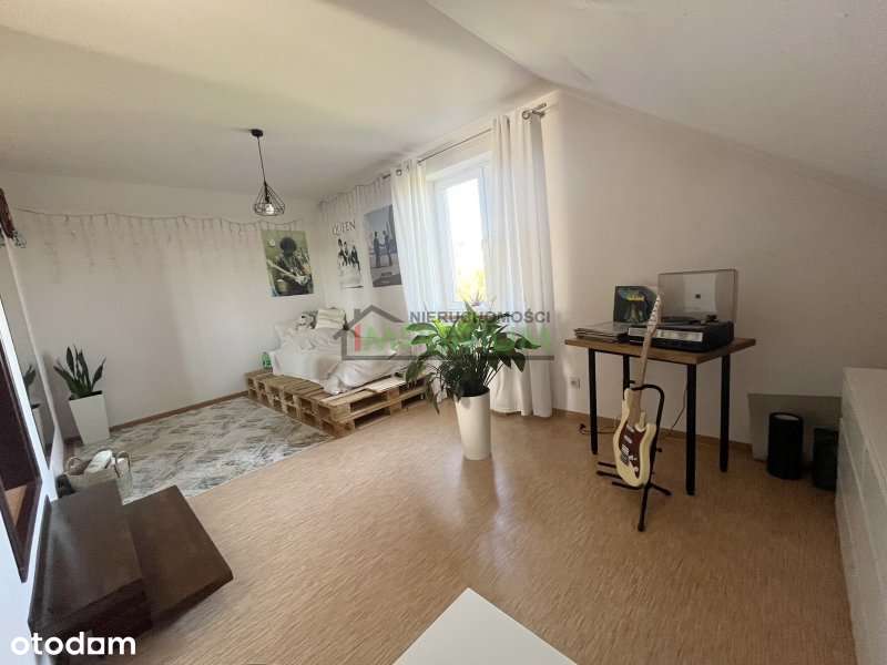 Dom 240 m2 w centrum Chełmca-13