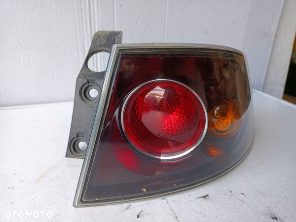 LAMPA PRAWA TYŁ BŁOTNIK SEAT IBIZA III 6L 3D 02-08 - 2