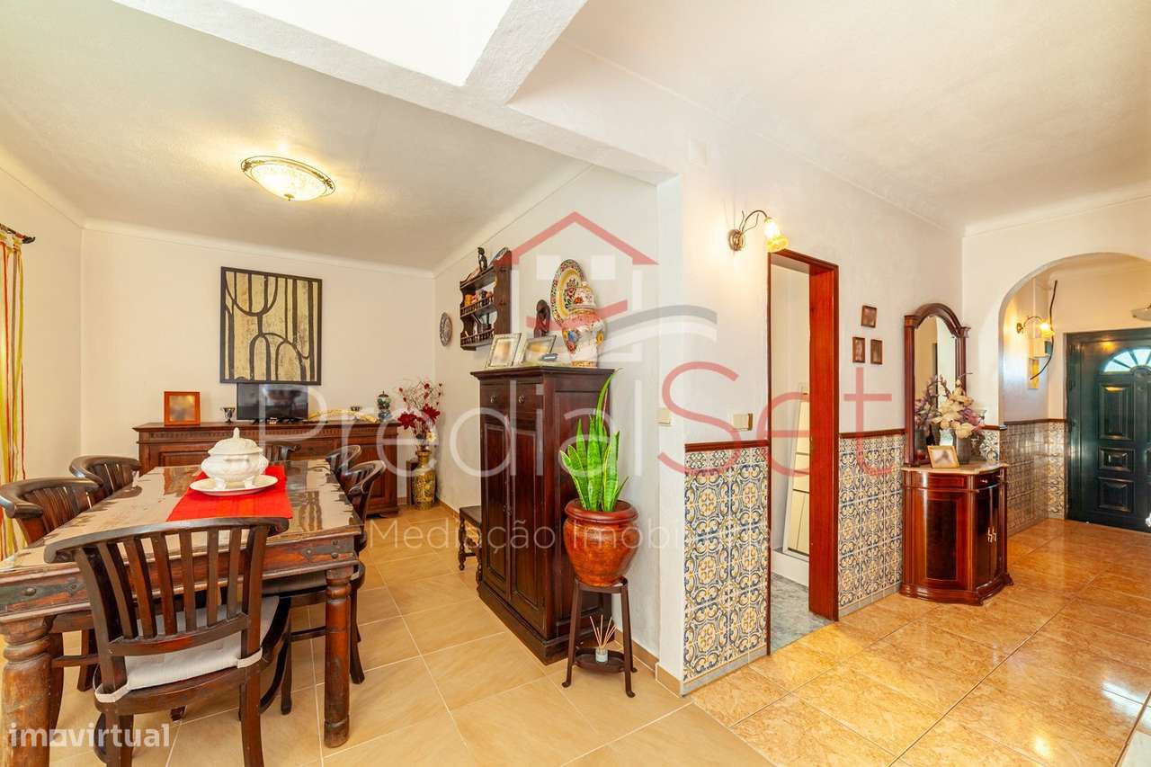 Moradia T4 em Quintinha - Palmela-40