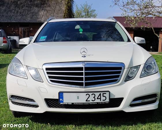 Mercedes-Benz Klasa E 250 CGI BlueEffICIENCY Avantgarde - 5