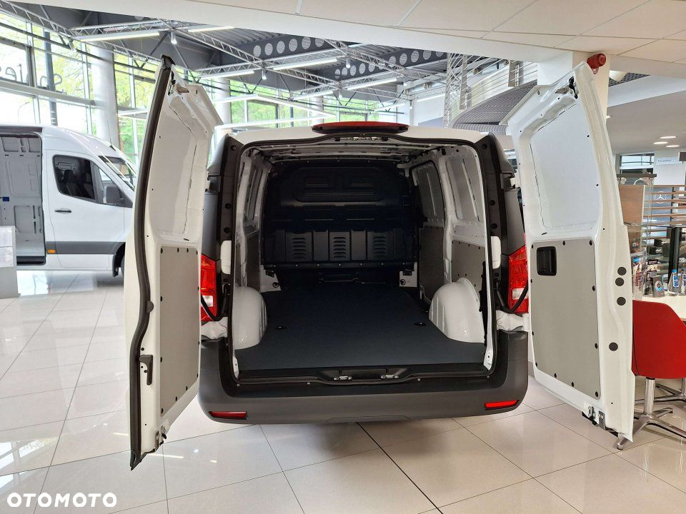 Mercedes-Benz Vito - 11