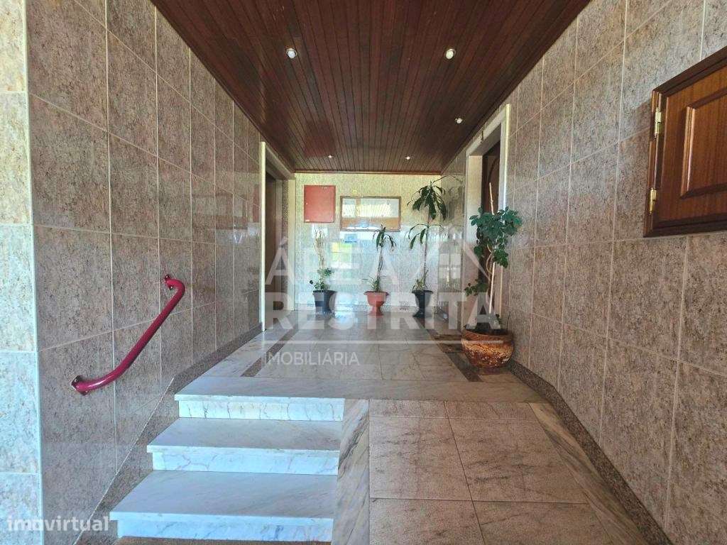 Apartamento T2 c/Parqueamento, na Cavaleira - Algueirão-22