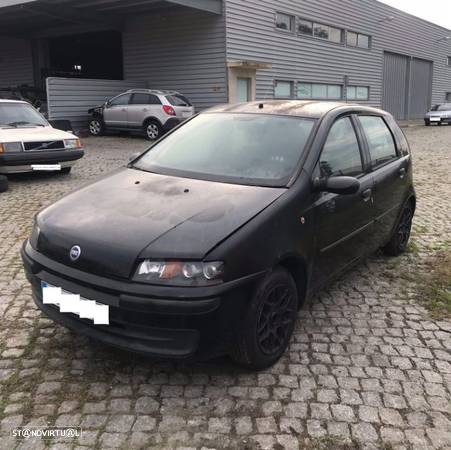 Fiat Punto (188) 1.2 5P 2000 - Para Peças - 2