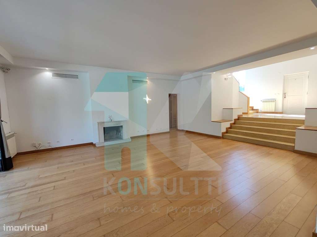 Moradia de luxo T4 com piscina no prestigiado condomínio fechado da...-10