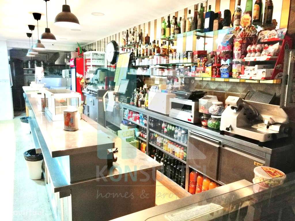 Restaurante/habitação -Damaia-4