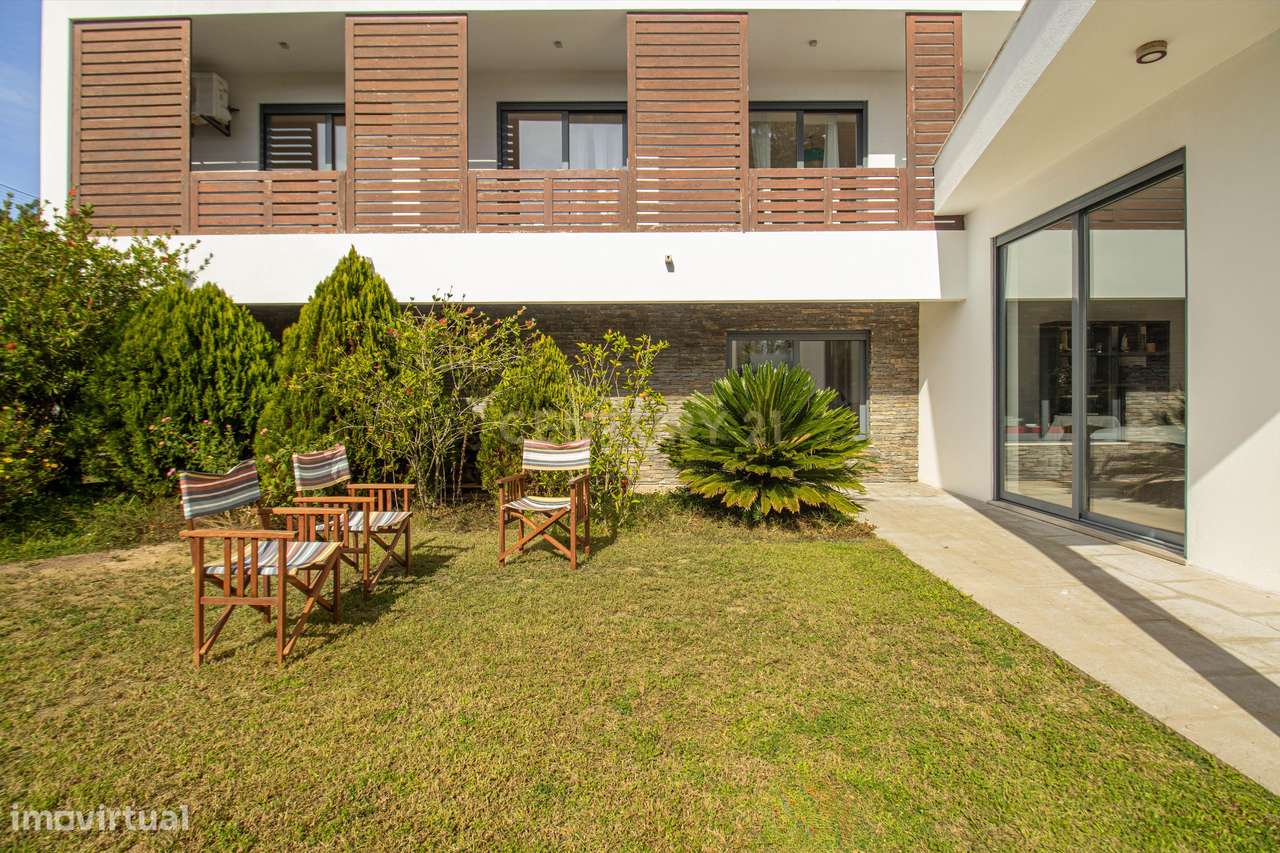 Moradia Isolada T4 291m2 em Lote de 1050 m2 em Mucifal, Colares, Sintr-28