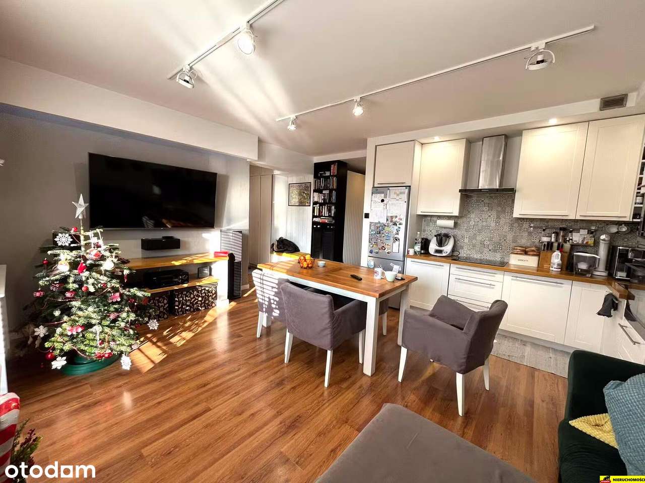 3 pok. 62m2 parter nowe budownictwo  duży balkon-0