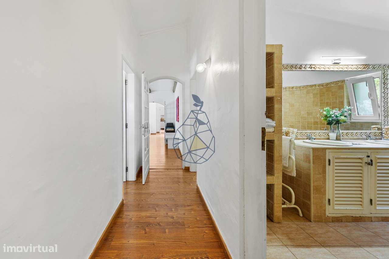 Moradia T3 com Piscina e Jardim + Anexo Urbanização Serra e Mar - Port-37