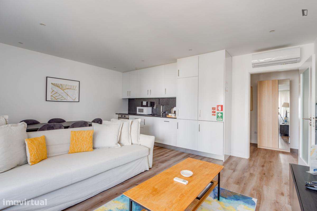 Apartamento com 1 quartos - localizado em Sete Rios Lisbon - Grande imagem: 4/27