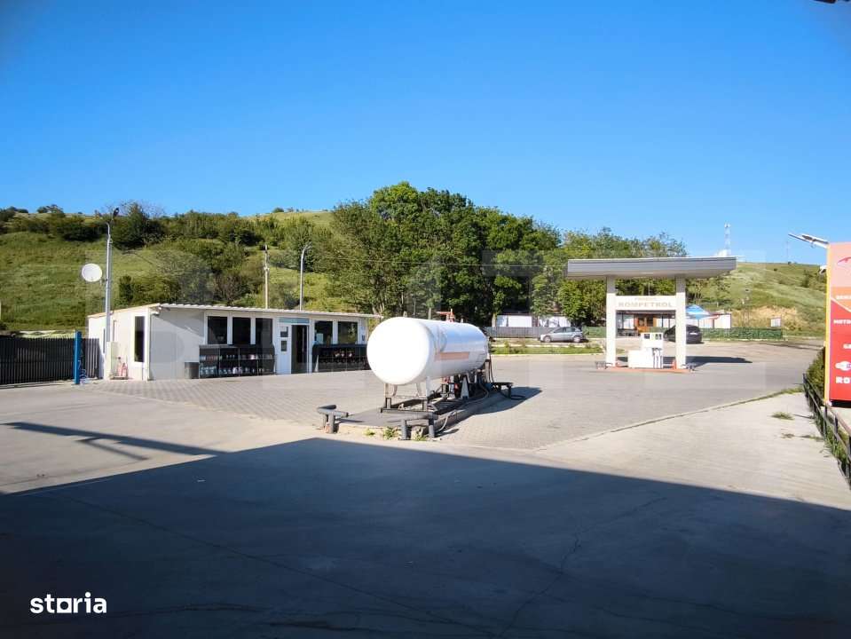 Oportunitate! Sala de evenimente, benzinarie si spalatorie auto, strad - Imagine principală: 3/19