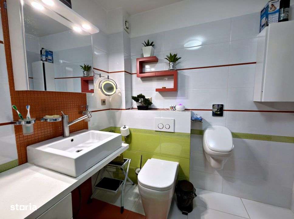 3 cam - 143 mp - Et.1/3 - 2 bai, 2 balcoane – Ghencea, An 2009-10