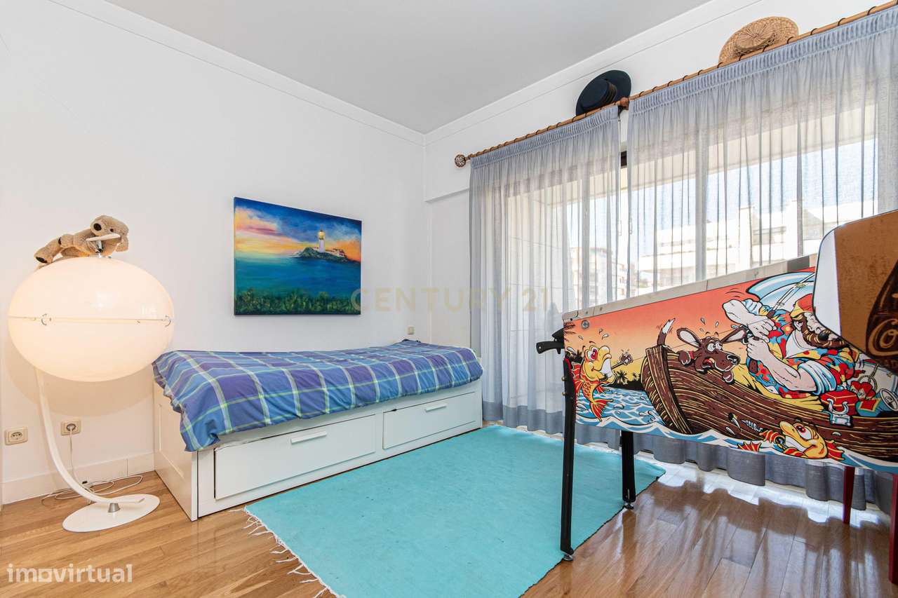 Apartamento T6 Único com Varandas Envolventes | Parque das Nações-29