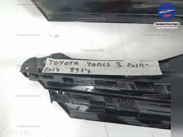 Grila centrala Toyota Yaris an 2014-2017 originala - 6