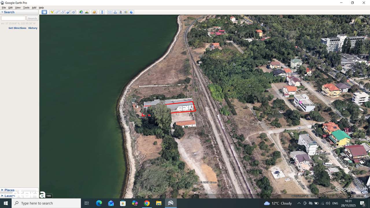 Eforie Sud pe malul lacului Techirghiol depozit 1800mp-5