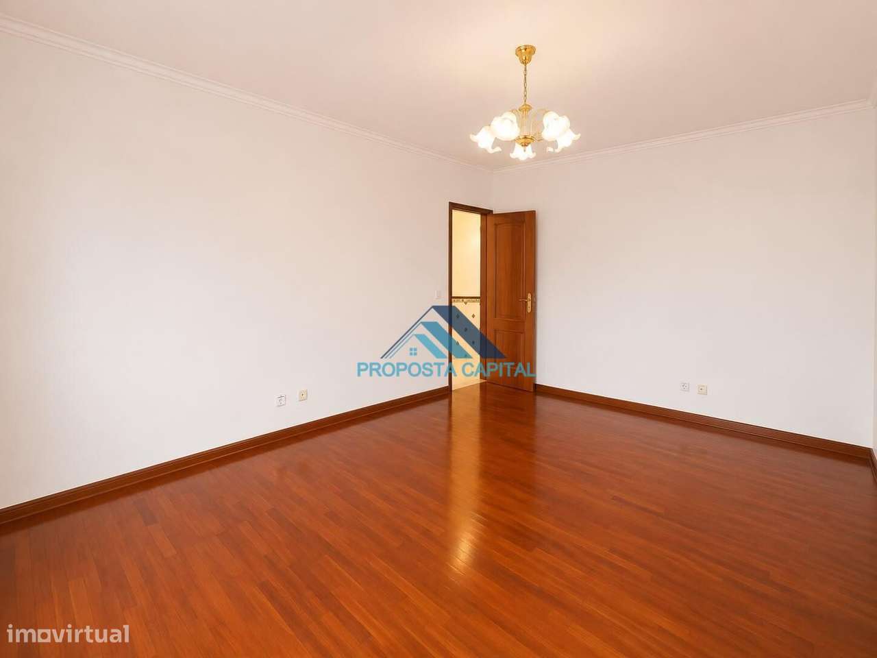 Apartamento T2 Tapada das Mercês-15