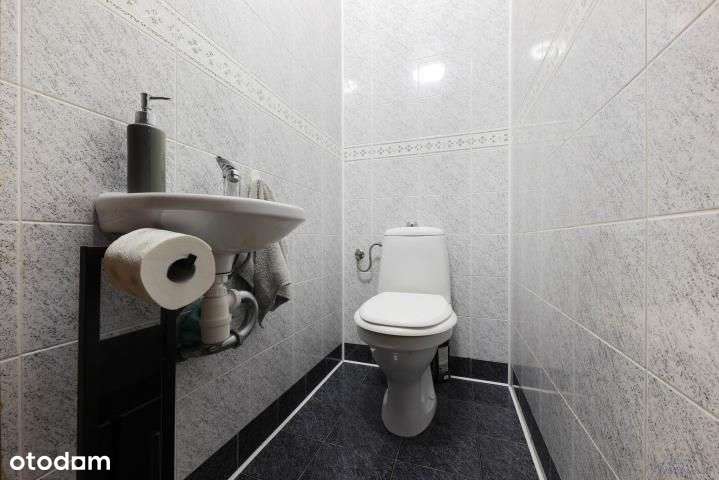 Komfortowy dom dla rodziny z ogrodem-15