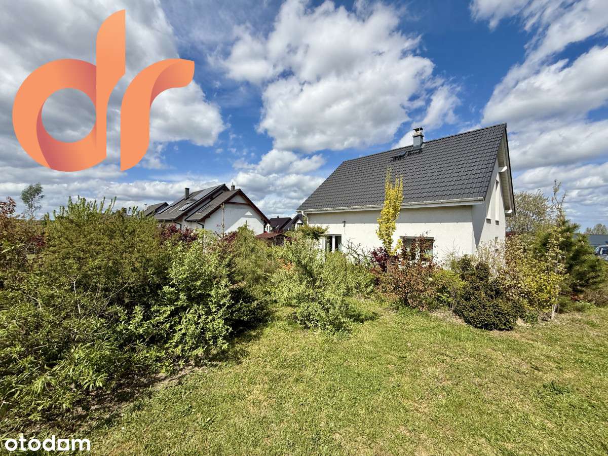 Mały dom w Przyjaźni z pięknym ogrodem-17