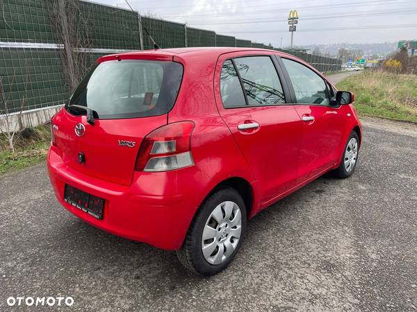 Toyota Yaris 1.4 D-4D Comfort - 3