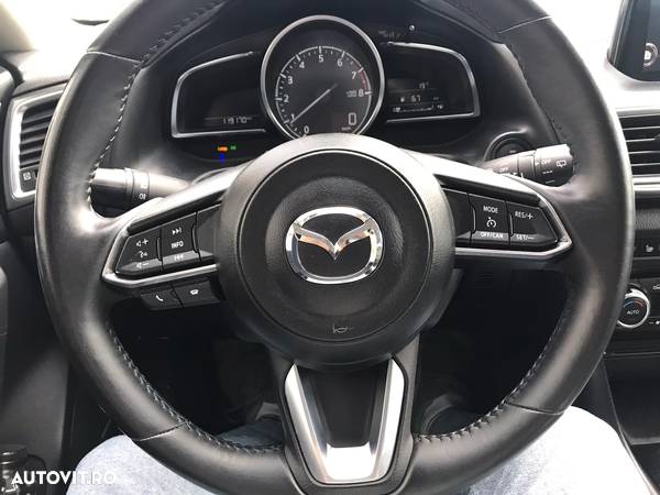 Mazda 3 G120 Revolution - 6