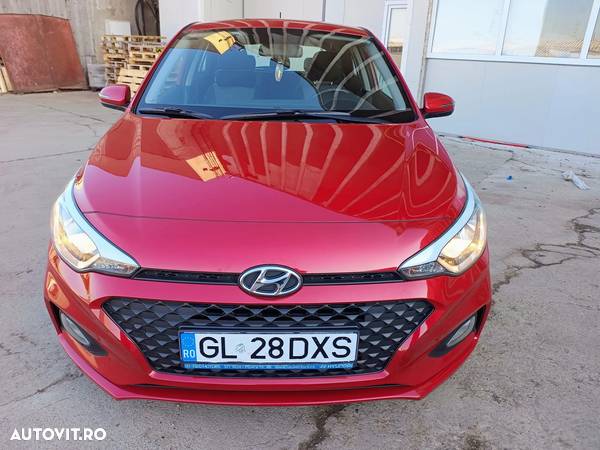 Hyundai i20 1.25 84CP M/T Comfort - 3